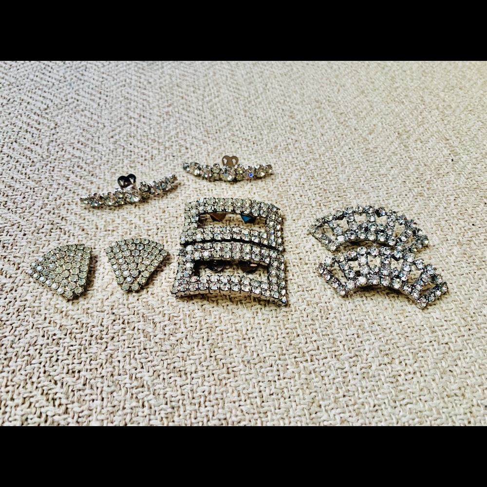 Vintage 2” curved rhinestone shoe clips. ❣️ - Picture 7 of 7
